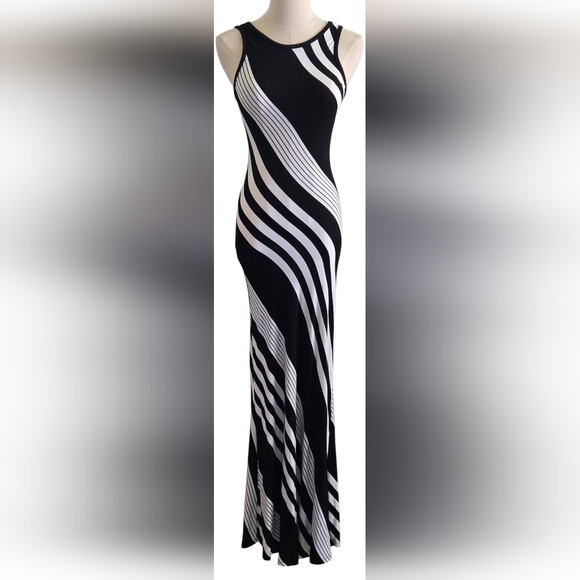 Monteau Black and White Maxi Dress EC - Picture 1 of 6